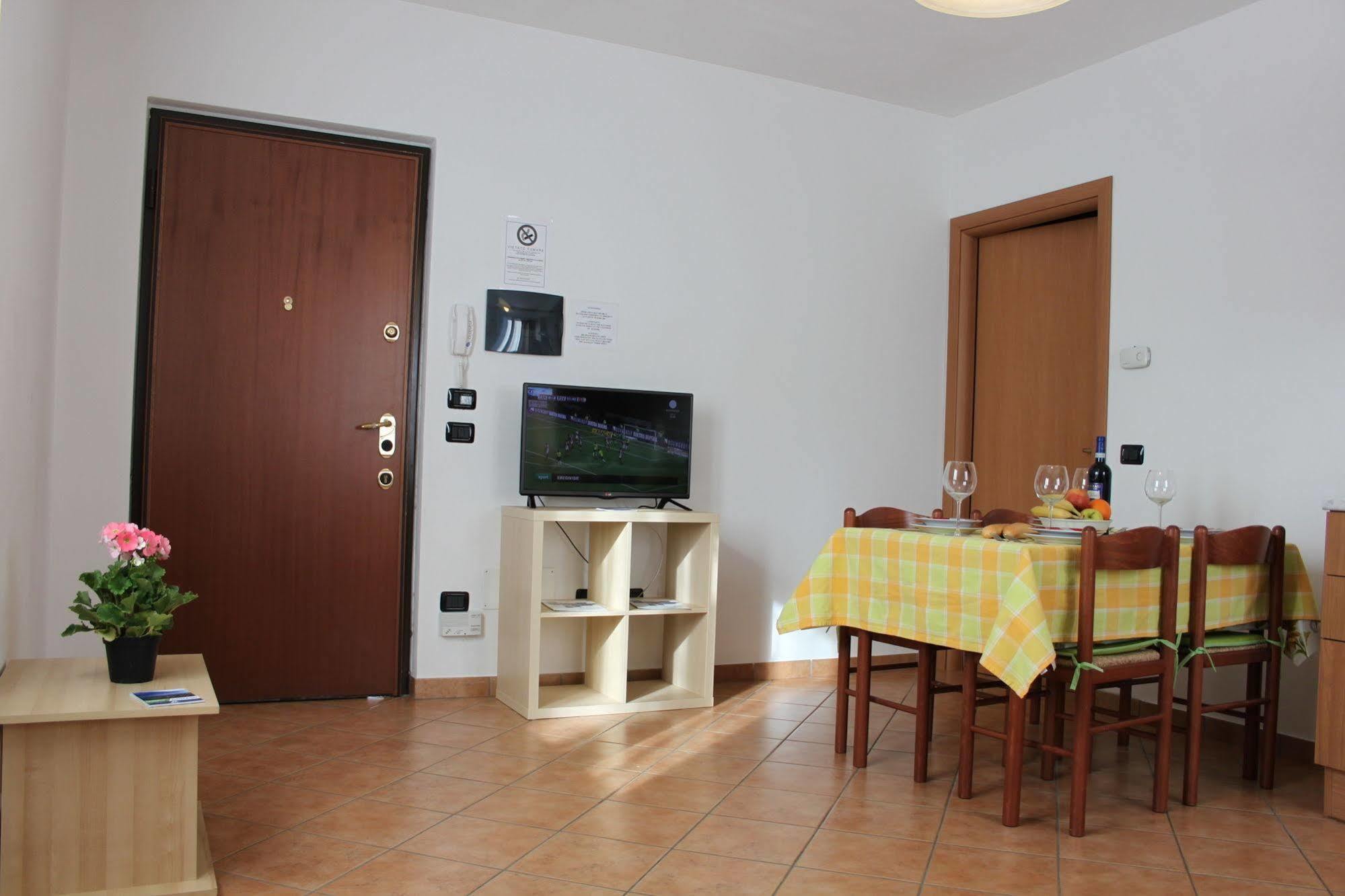 Lakeside Holiday Resort Domaso Luaran gambar